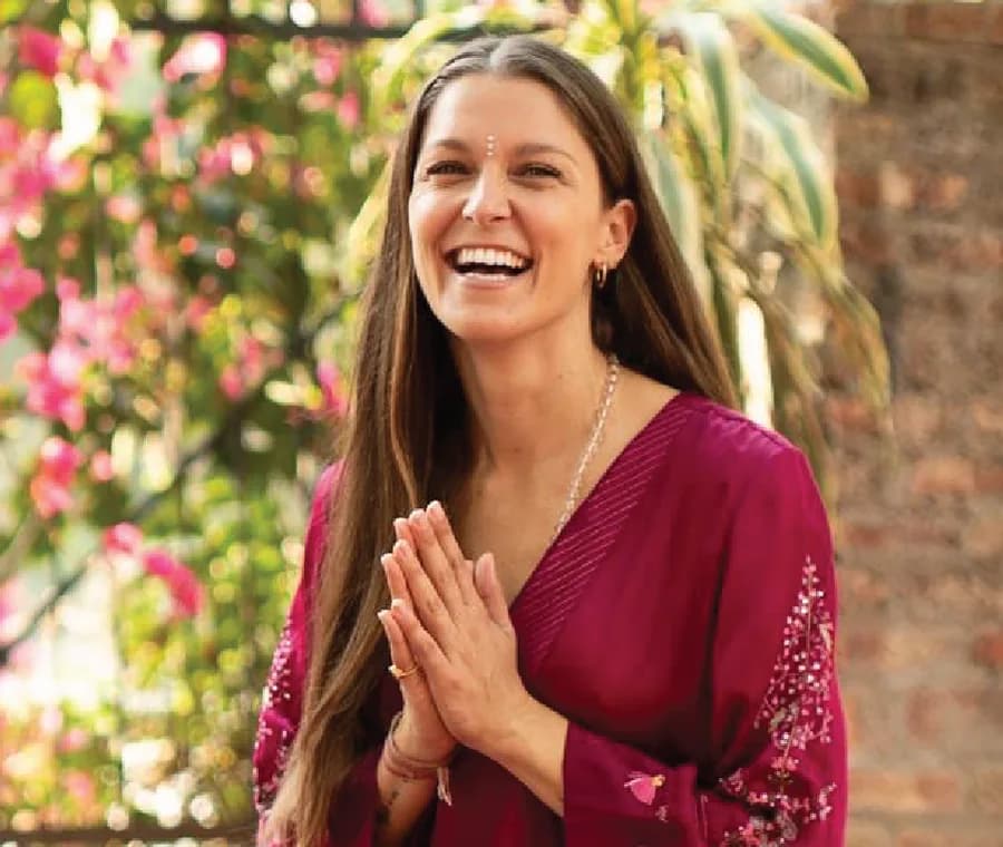 Portrait of Charlotte Holmes, Yoga Tech behind insightout.yoga